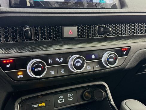 Used 2025 Honda CR-V Sport-L image 13