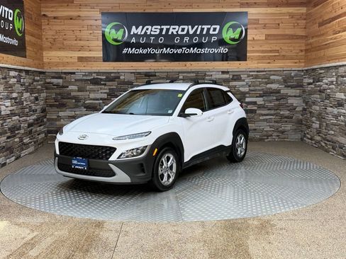 Used 2023 Hyundai Kona SEL image 4