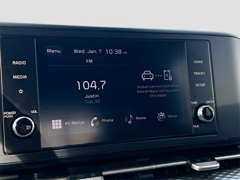 Used 2024 Kia Carnival LX image 14