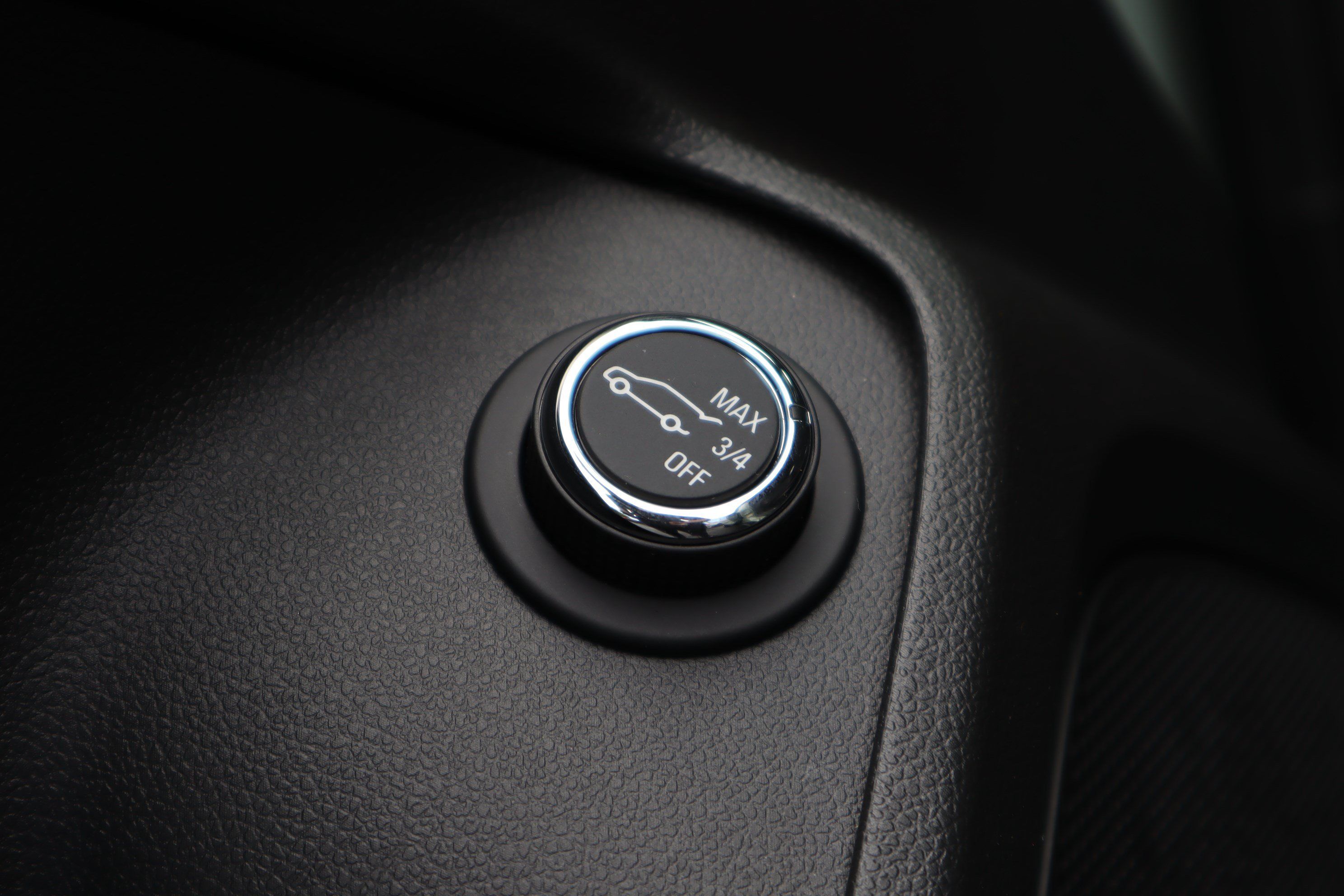 Used 2024 Chevrolet TrailBlazer RS w/ Convenience Package FWD image 24