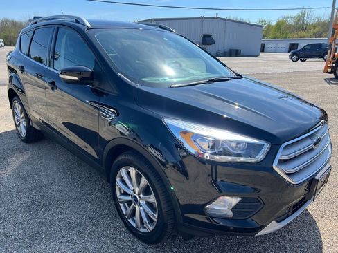 Used 2018 Ford Escape Titanium image 7