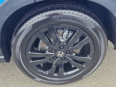 Certified 2026 Honda HR-V Sport image 8