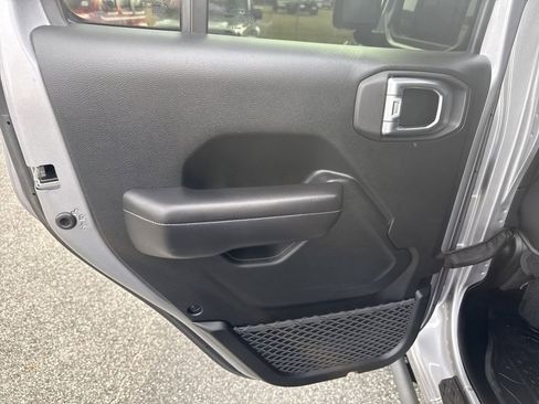 Used 2020 Jeep Gladiator Sport w/ Quick Order Package 24S image 25