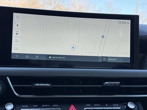 Used 2025 Hyundai Sonata Limited image 18