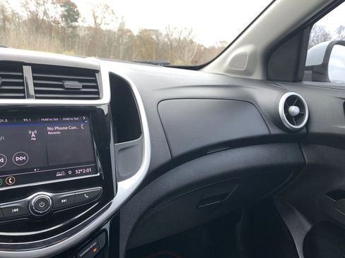 Used 2020 Chevrolet Sonic Premier image 19