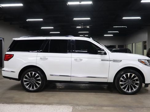 Used 2021 Lincoln Navigator Reserve w/ Luxury Package image 7