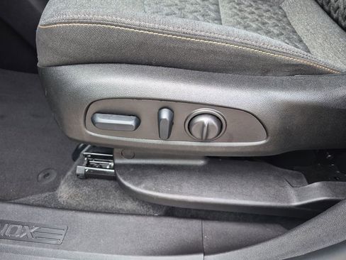 Certified 2024 Chevrolet Equinox LT image 12