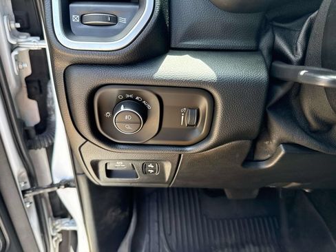 Used 2021 RAM 1500 Big Horn AWD/4WD image 24