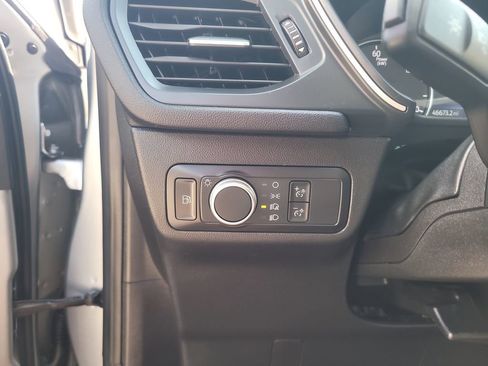 Used 2022 Ford Escape SE image 16