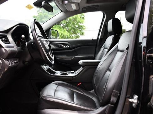 Used 2020 GMC Acadia SLT w/ Driver Alert Package II AWD/4WD image 11