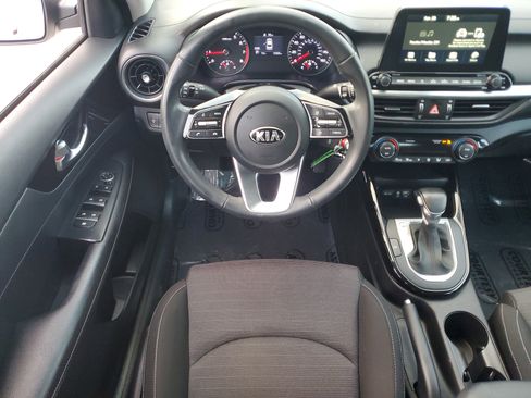 Used 2019 Kia Forte S w/ S Premium Package FWD image 14