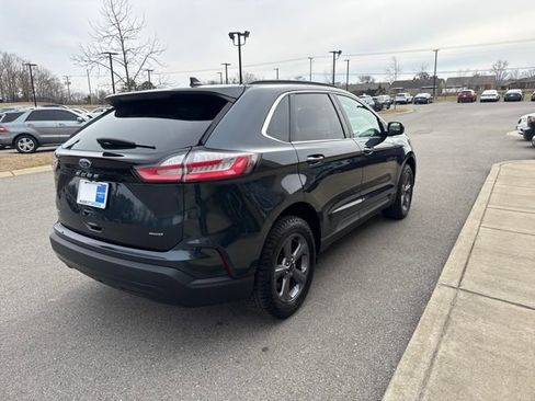 Used 2022 Ford Edge SEL w/ Sport Appearance Package image 4
