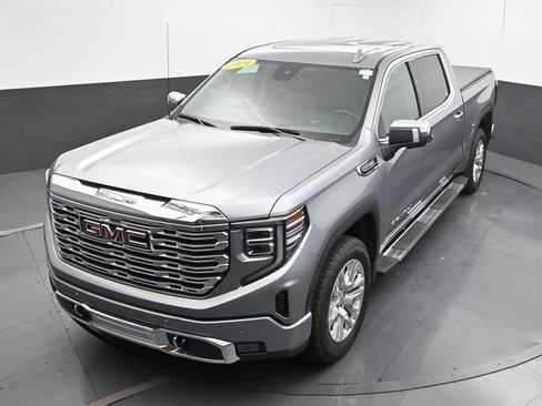 Used 2024 GMC Sierra 1500 Denali AWD/4WD image 17