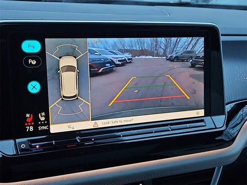 New 2026 Volkswagen Atlas Cross Sport SEL Premium R-Line image 9