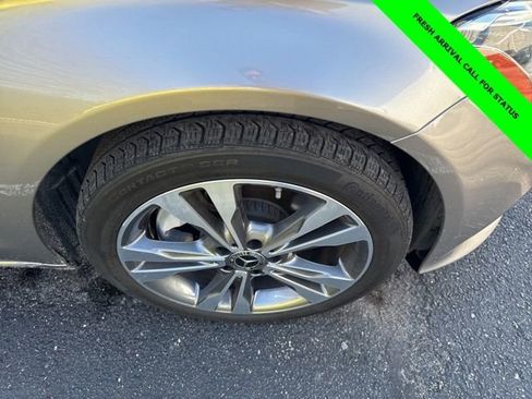Used 2019 Mercedes-Benz C 300 4MATIC Sedan image 5