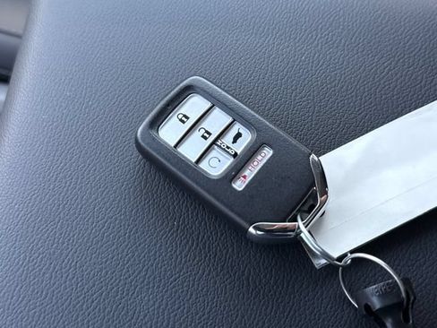 Used 2022 Honda CR-V EX-L image 29