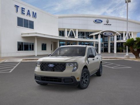 New 2025 Ford Maverick XLT w/ XLT Luxury Package AWD/4WD image 2