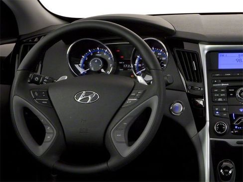 Used 2013 Hyundai Sonata SE FWD image 6