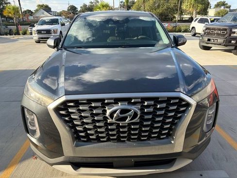 Used 2020 Hyundai Palisade SE FWD image 2