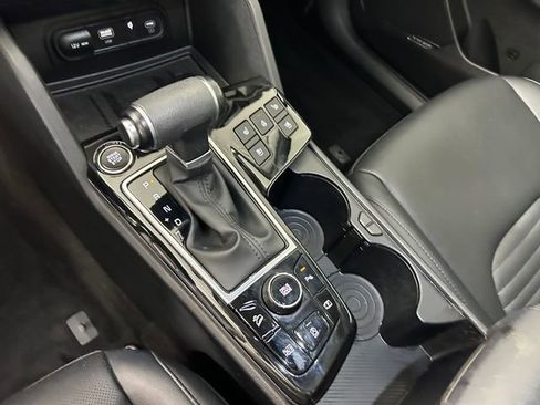 Used 2023 Kia Sportage SX image 21