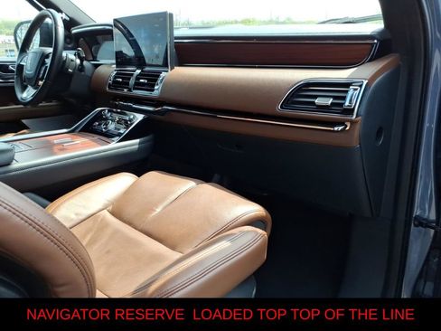 Used 2023 Lincoln Navigator Reserve AWD/4WD image 9