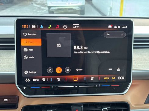 Certified 2025 Volkswagen ID. Buzz 1st Edition image 21