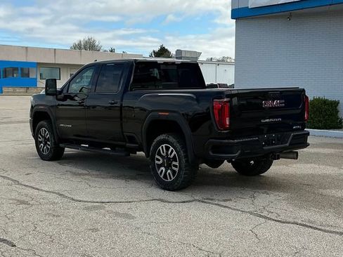 Used 2021 GMC Sierra 2500 AT4 w/ AT4 Premium Plus Package AWD/4WD image 3