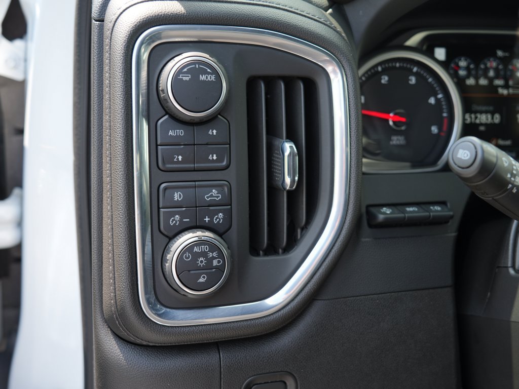 Certified 2022 Chevrolet Silverado 3500 High Country w/ Z71 Off-Road Package AWD/4WD image 17