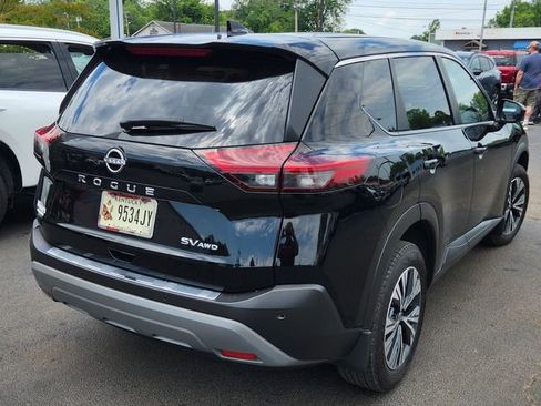 Used 2023 Nissan Rogue SV AWD/4WD image 3