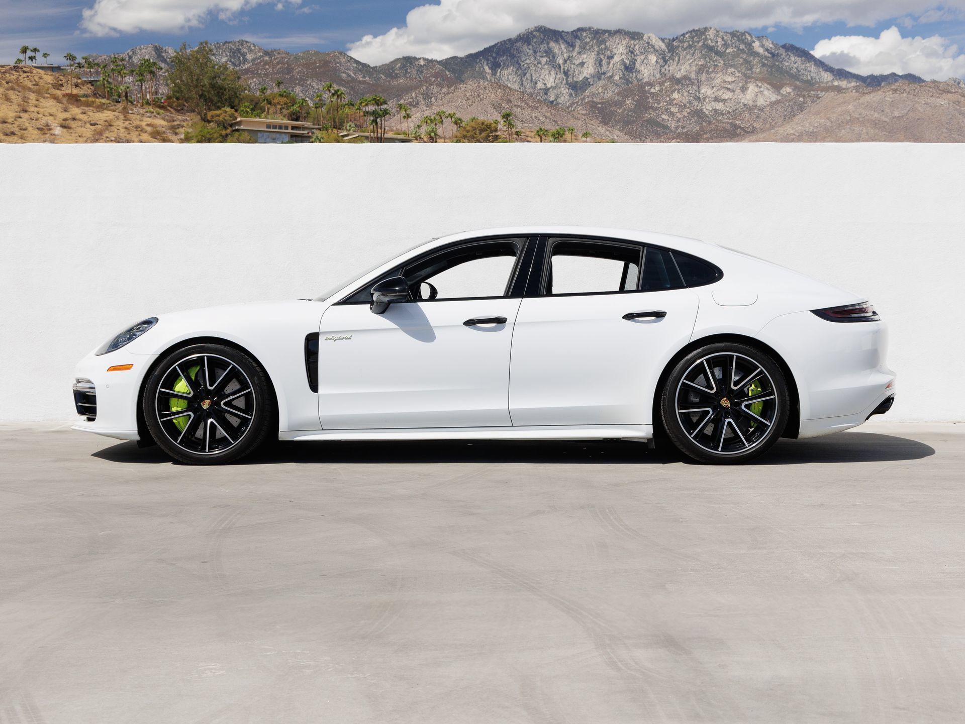 Certified 2018 Porsche Panamera Turbo S AWD/4WD image 2