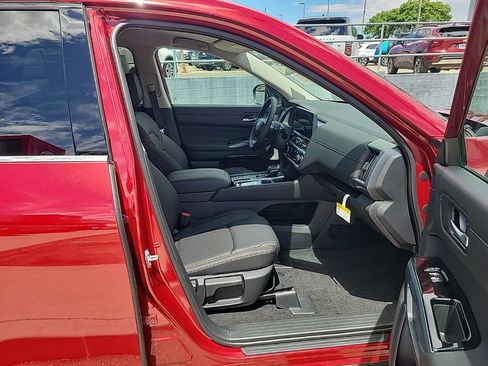 New 2026 Nissan Pathfinder SL w/ Cargo Package FWD image 17