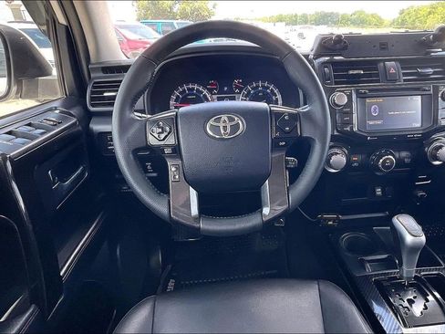 Used 2019 Toyota 4Runner TRD Off-Road Premium AWD/4WD image 8