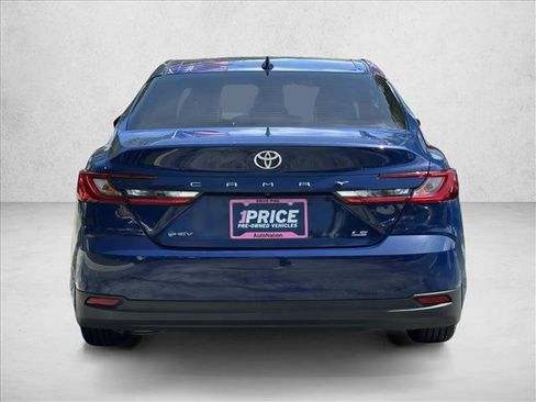 Used 2025 Toyota Camry LE FWD image 6