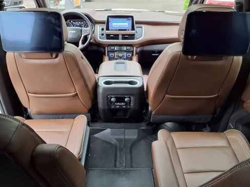 Used 2021 Chevrolet Tahoe High Country image 8