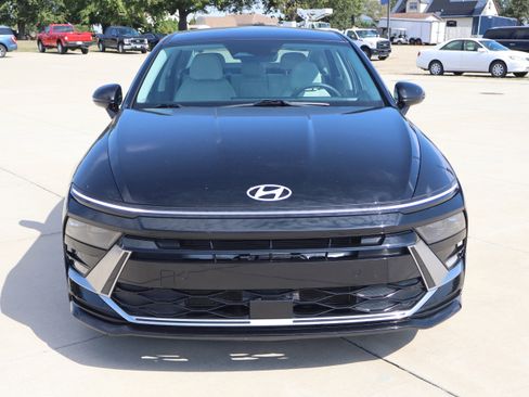 Used 2024 Hyundai Sonata SEL image 3