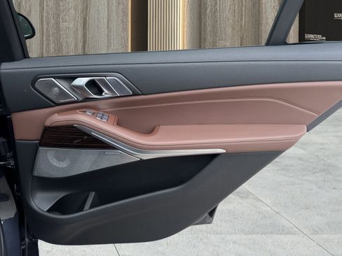 Used 2020 BMW X7 xDrive50i w/ Cold Weather Package image 49