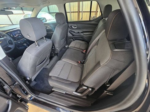 Used 2021 Chevrolet Traverse LS FWD image 11