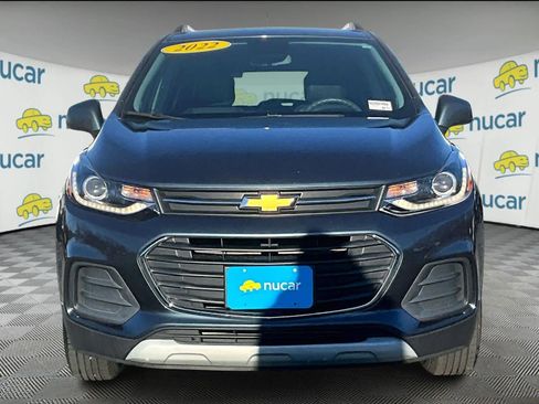 Used 2022 Chevrolet Trax LT image 2