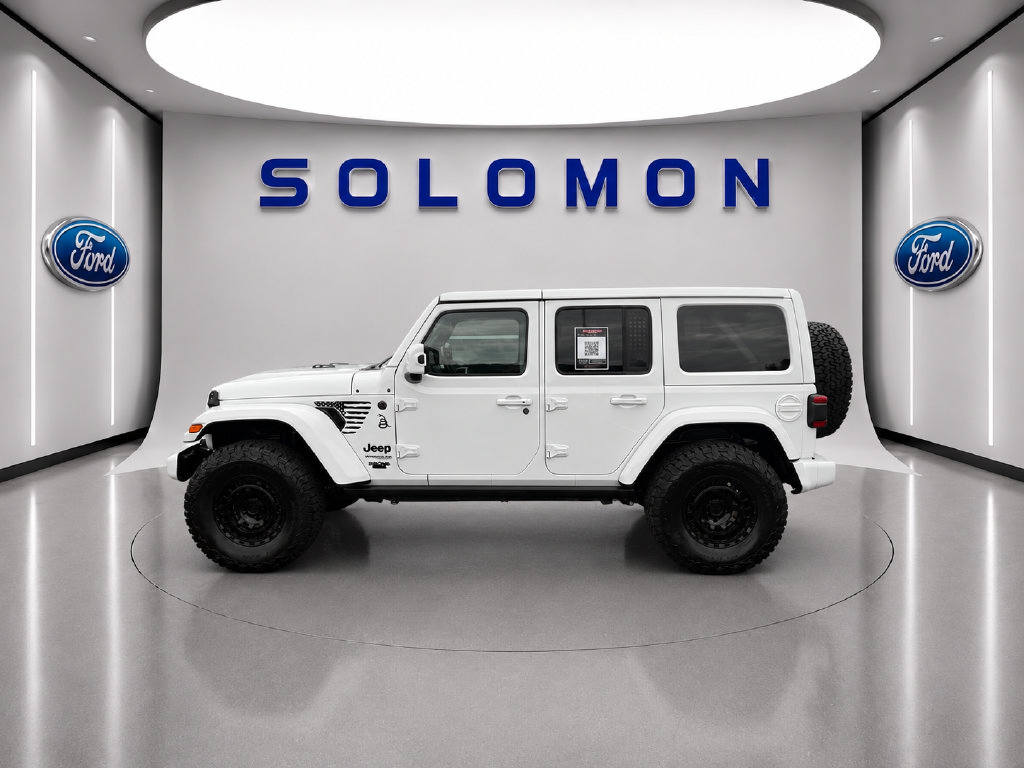 Used 2021 Jeep Wrangler Unlimited Sahara AWD/4WD image 8