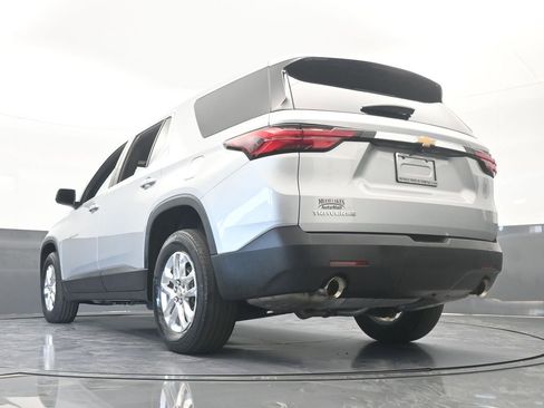 Used 2022 Chevrolet Traverse LS image 54