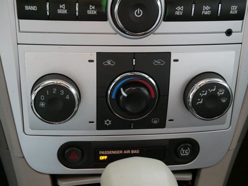 Used 2011 Chevrolet Malibu LS FWD image 23