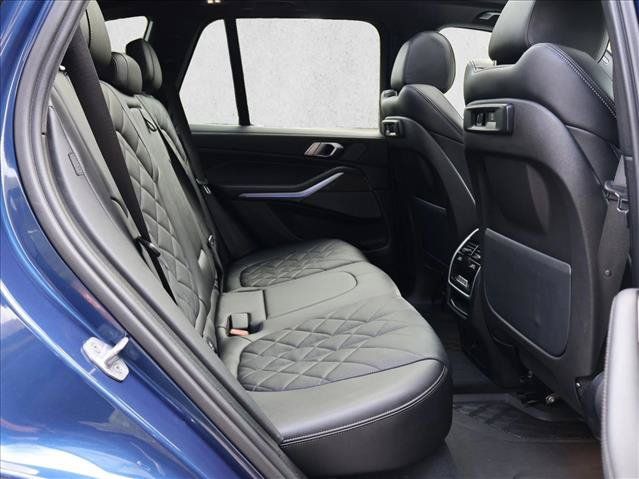 Used 2023 BMW X5 xDrive40i w/ Premium Package AWD/4WD image 24