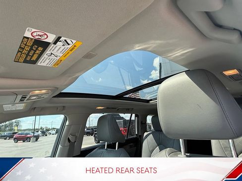 Used 2020 Toyota Highlander Platinum FWD image 16
