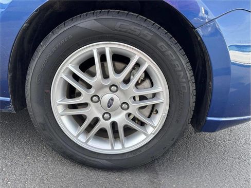 Used 2009 Ford Focus SE image 19