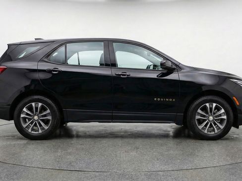 Used 2025 Chevrolet Equinox LT image 11
