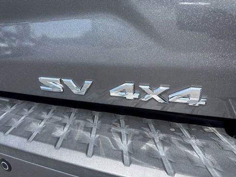 Used 2017 Nissan Titan SV AWD/4WD image 12