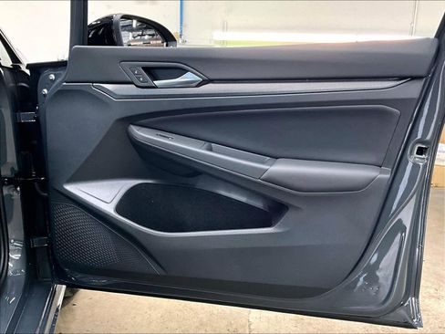 New 2026 Volkswagen Golf image 30