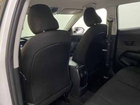 Used 2024 Hyundai Kona SEL image 16