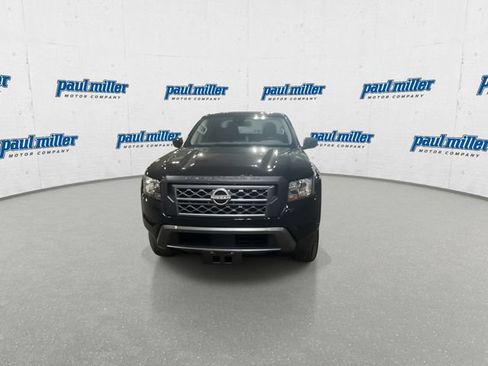 Used 2023 Nissan Frontier SV w/ Technology Package AWD/4WD image 4