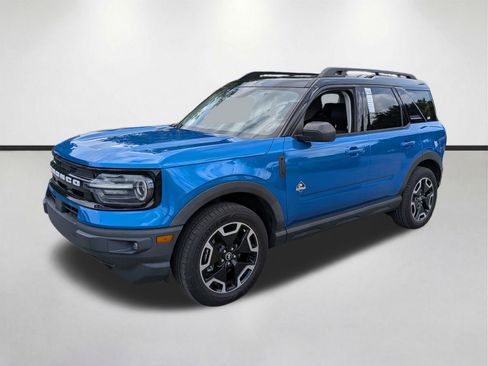 Used 2022 Ford Bronco Sport Outer Banks w/ Tech Package AWD/4WD image 8